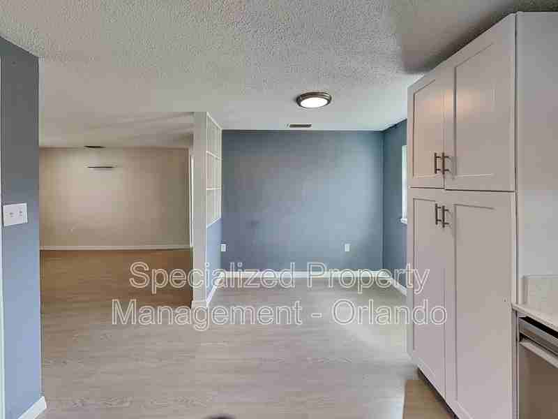 502 Dunbar Ave - Photo 7 of 17