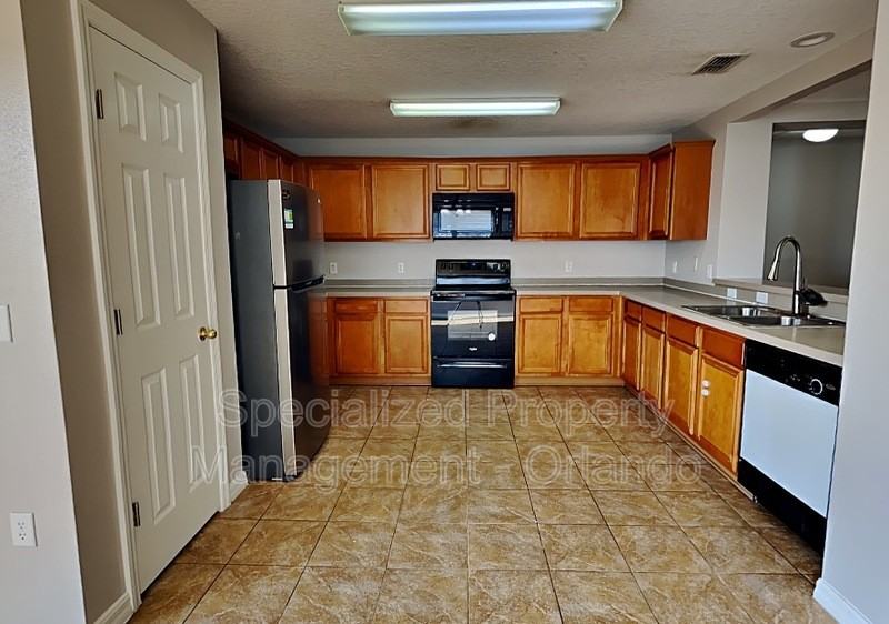 1388 N Platte Ct - Photo 5 of 24