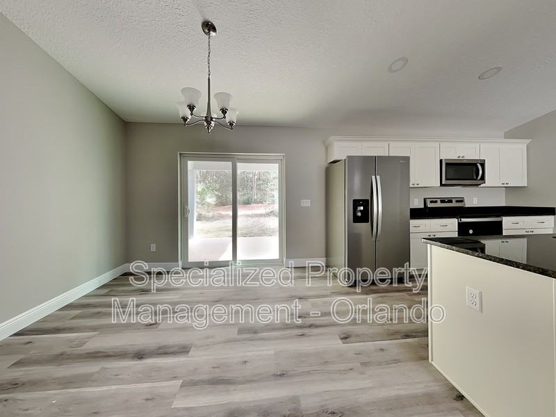 1320 W Emerson Pl - Photo 3 of 22