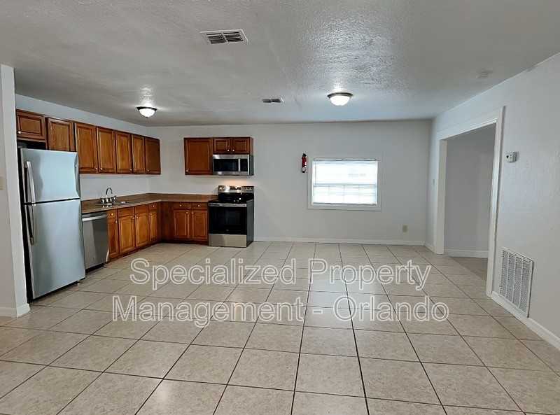 101 Samuel St - Photo 5 of 22
