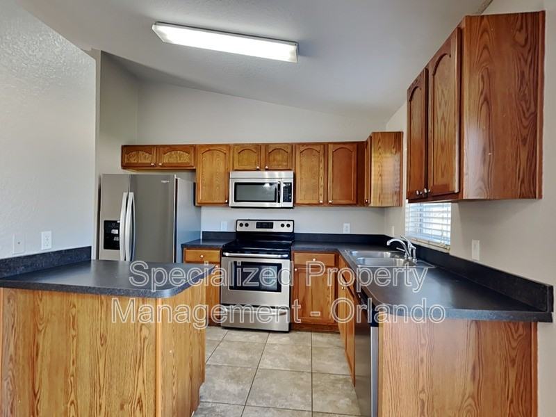 247 Lake Eloise Pointe Blvd - Photo 2 of 22