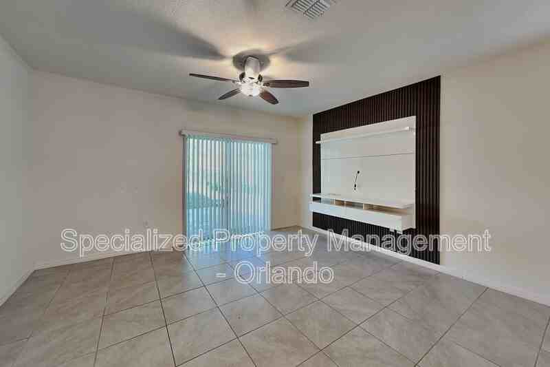 230 Meghan Cir - Photo 3 of 27
