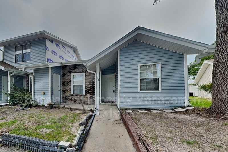 111 Hidden Arbor Ct