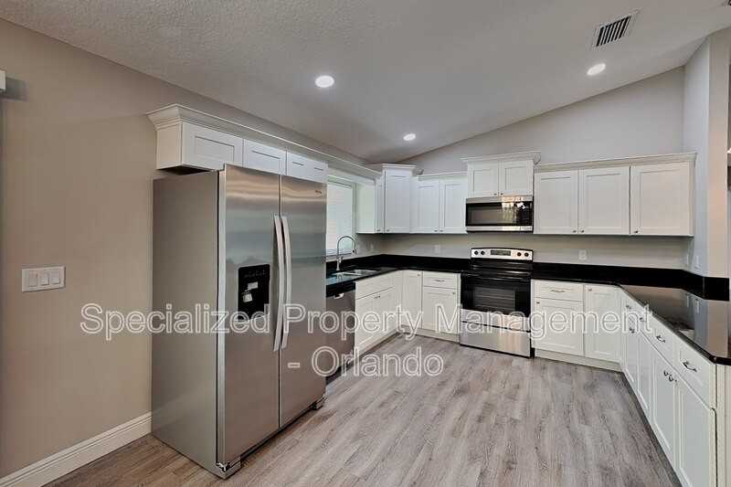 7961 N Primrose Dr - Photo 4 of 21