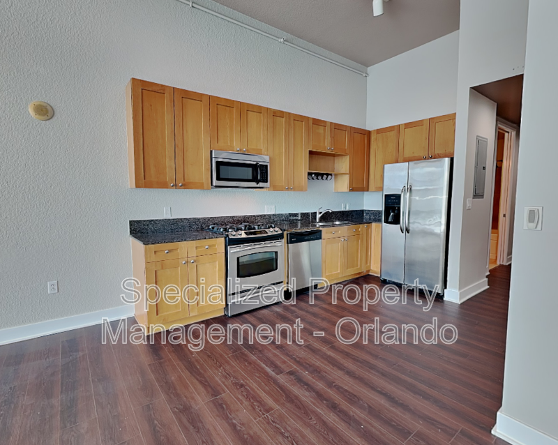 150 E Robinson St #627 - Photo 3 of 15