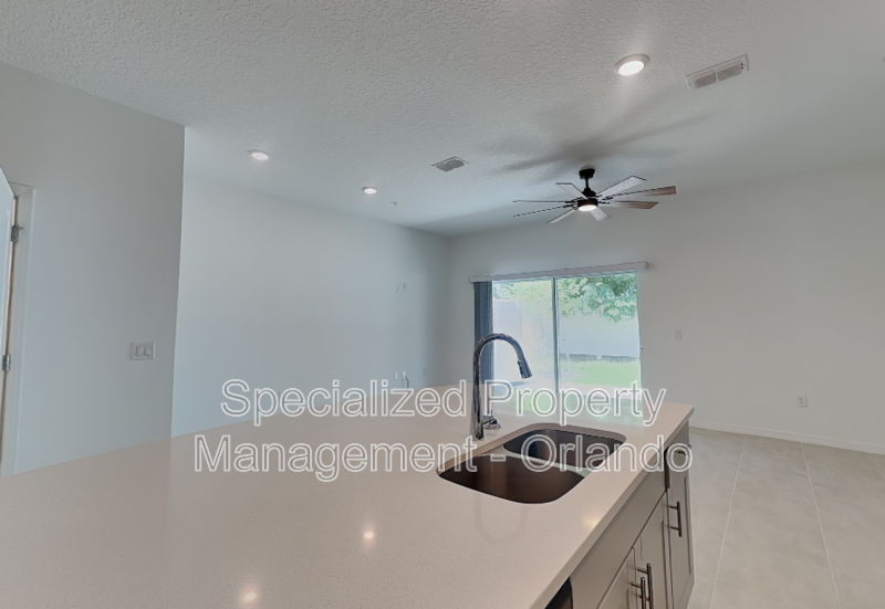 4830 Revolutionary Way - Photo 5 of 28