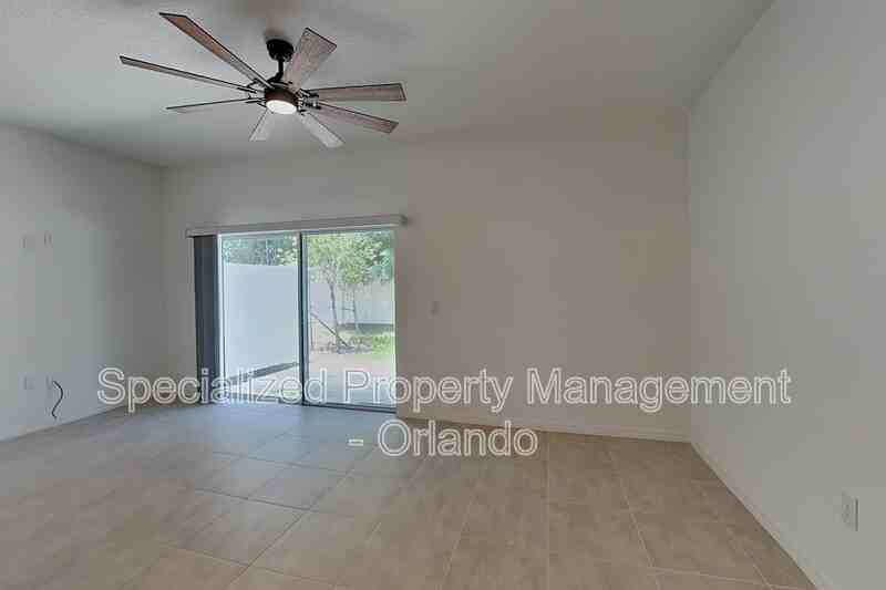 4830 Revolutionary Way - Photo 7 of 28