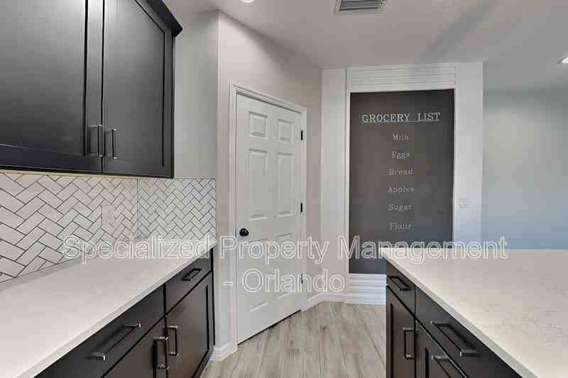 1245 Celery Oaks Ln - Photo 4 of 26