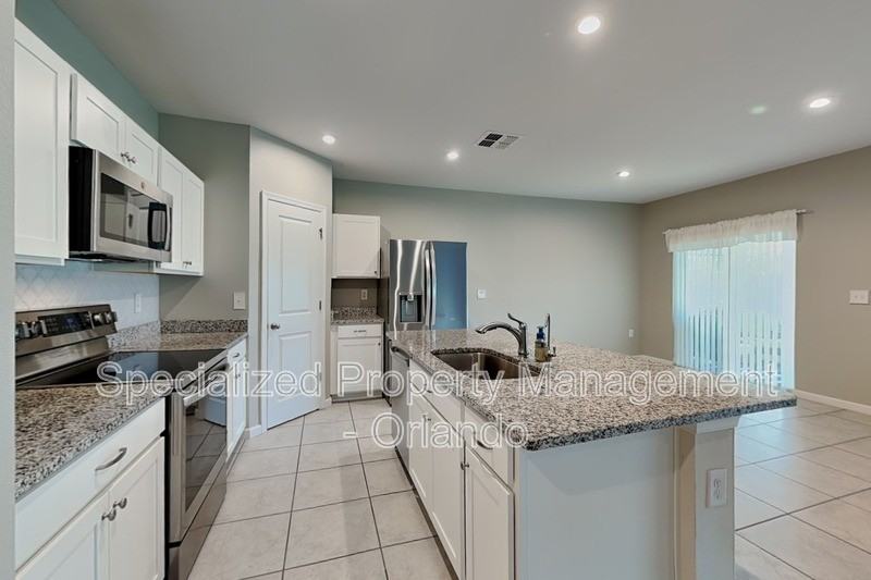 186 Piave St - Photo 3 of 26