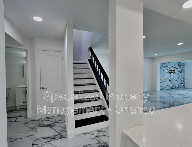 8212 Citrus Chase Dr - Photo 4 of 33