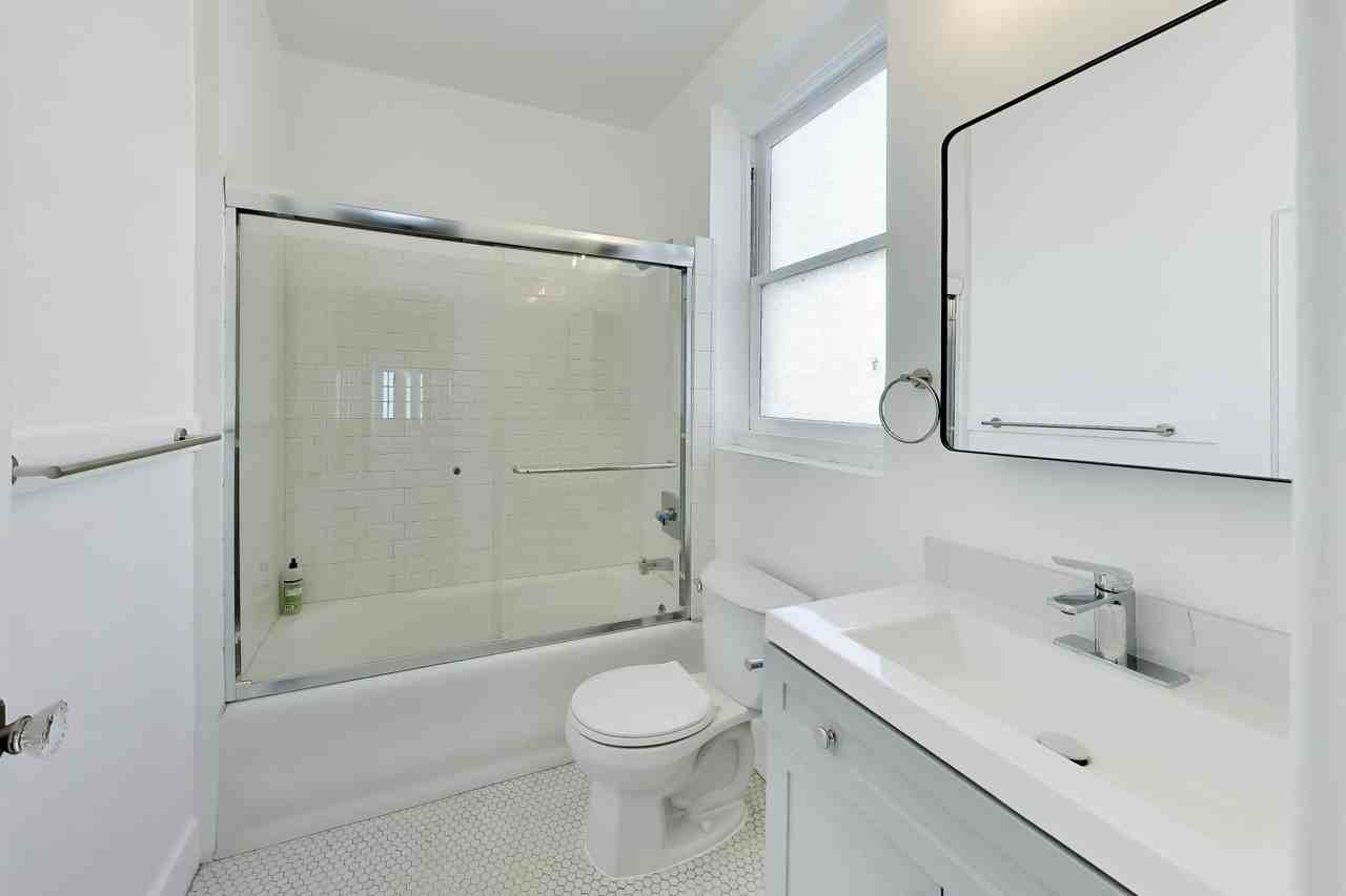 1331 Taylor Street #301 - Photo 4 of 26
