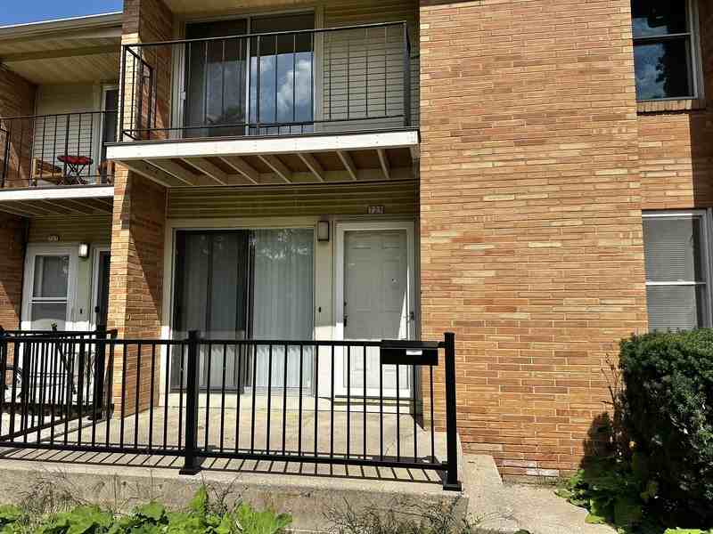 725 W 9th Ave - Photo 2 of 24