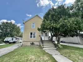 featured image of 205 Walnut St