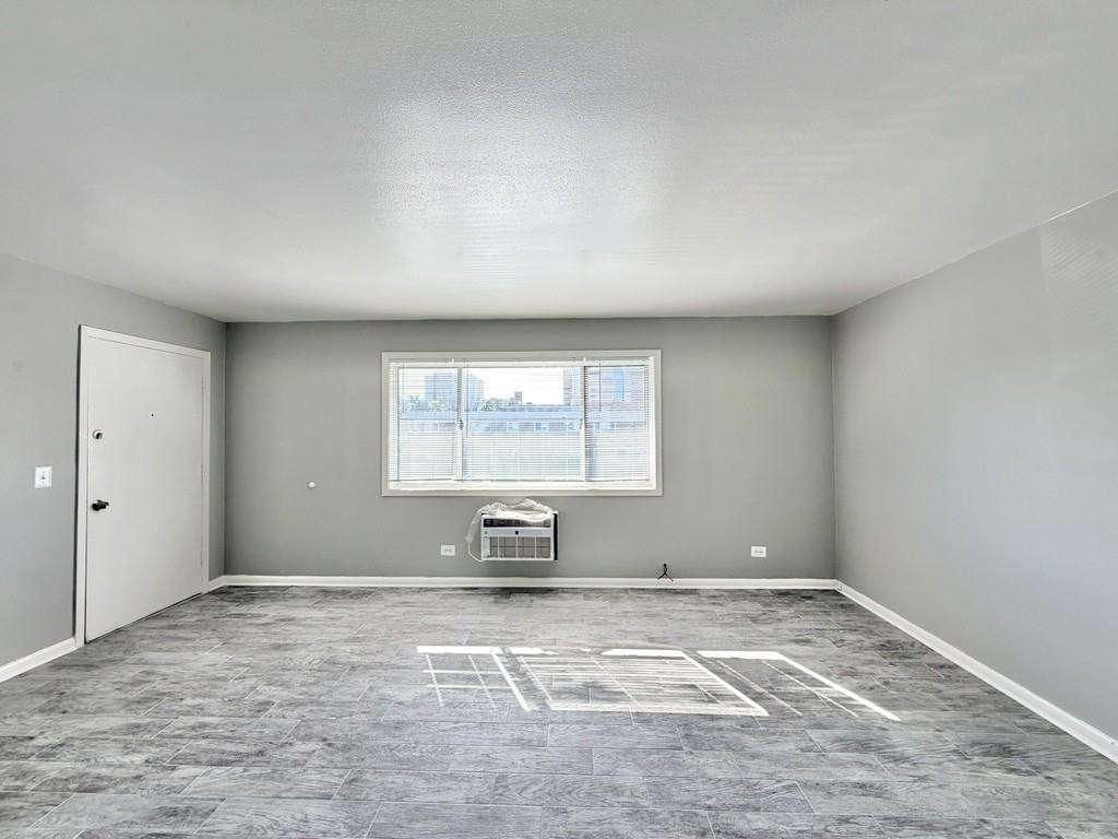1422 Carol St #2B - Photo 7 of 21