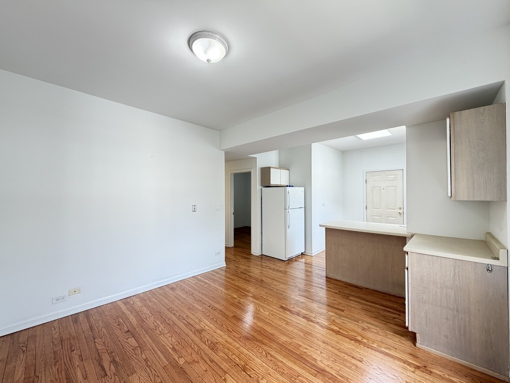 5783 N Ridge Ave #2 - Photo 7 of 21
