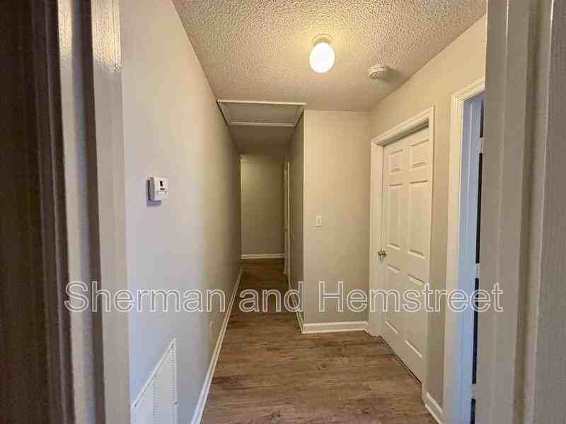 406 Commons Dr #406 - Photo 5 of 16