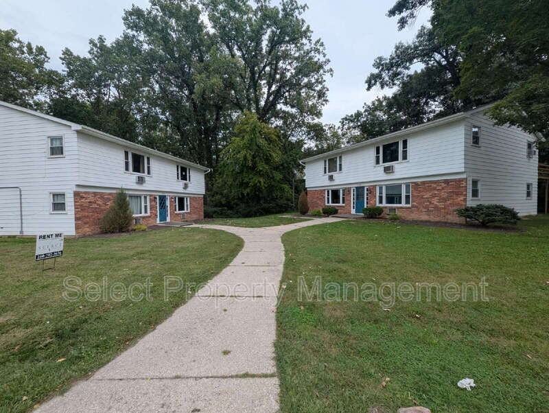 3705 Sleepy Hollow Ln - Photo 2 of 14