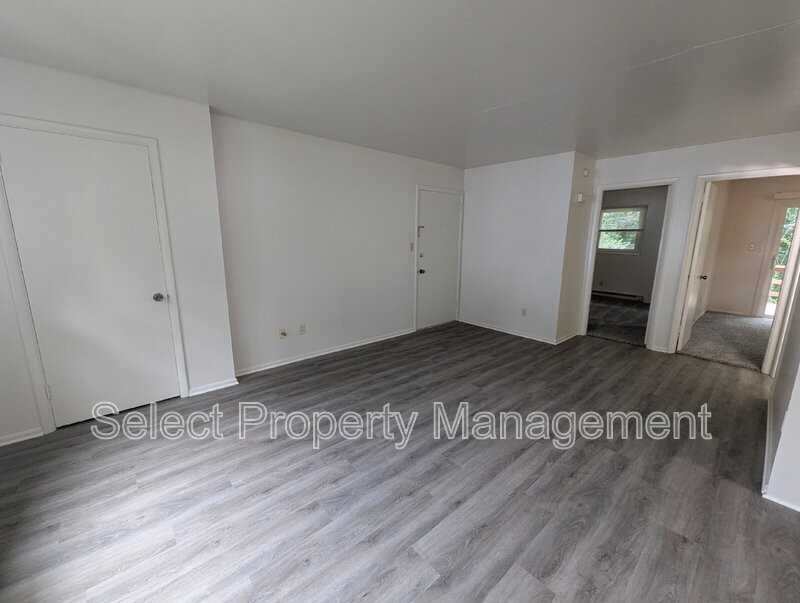 3705 Sleepy Hollow Ln - Photo 5 of 14