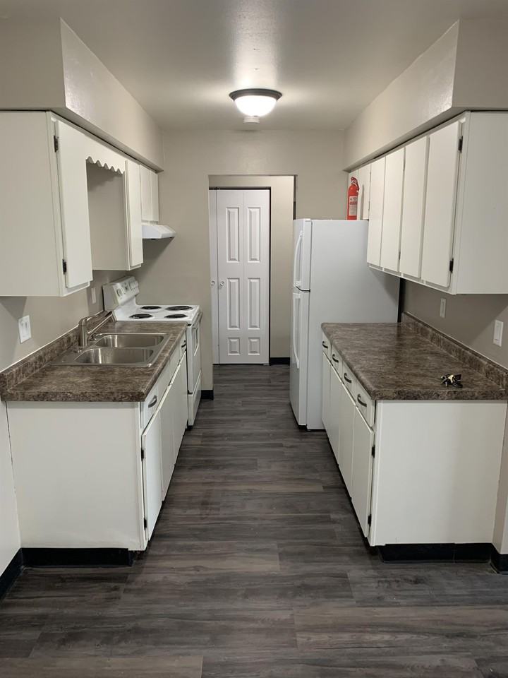 1184 Western Avenue - Photo 7 of 10