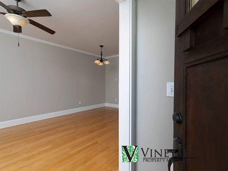 4300 Sandy Pointe - Photo 5 of 35