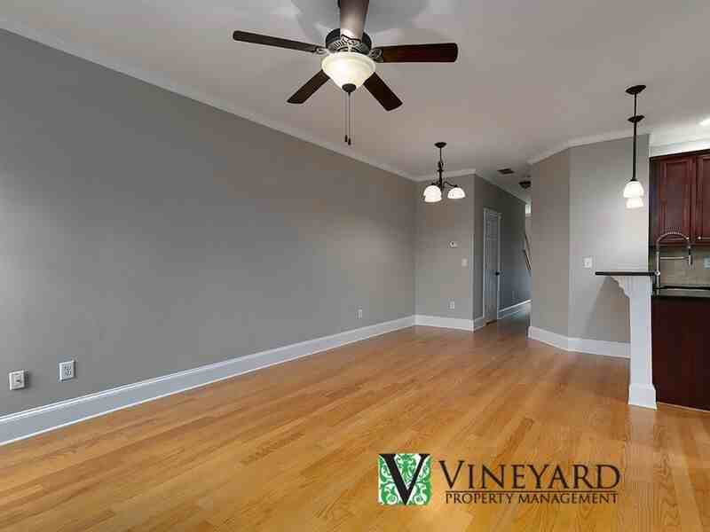 4300 Sandy Pointe - Photo 7 of 35