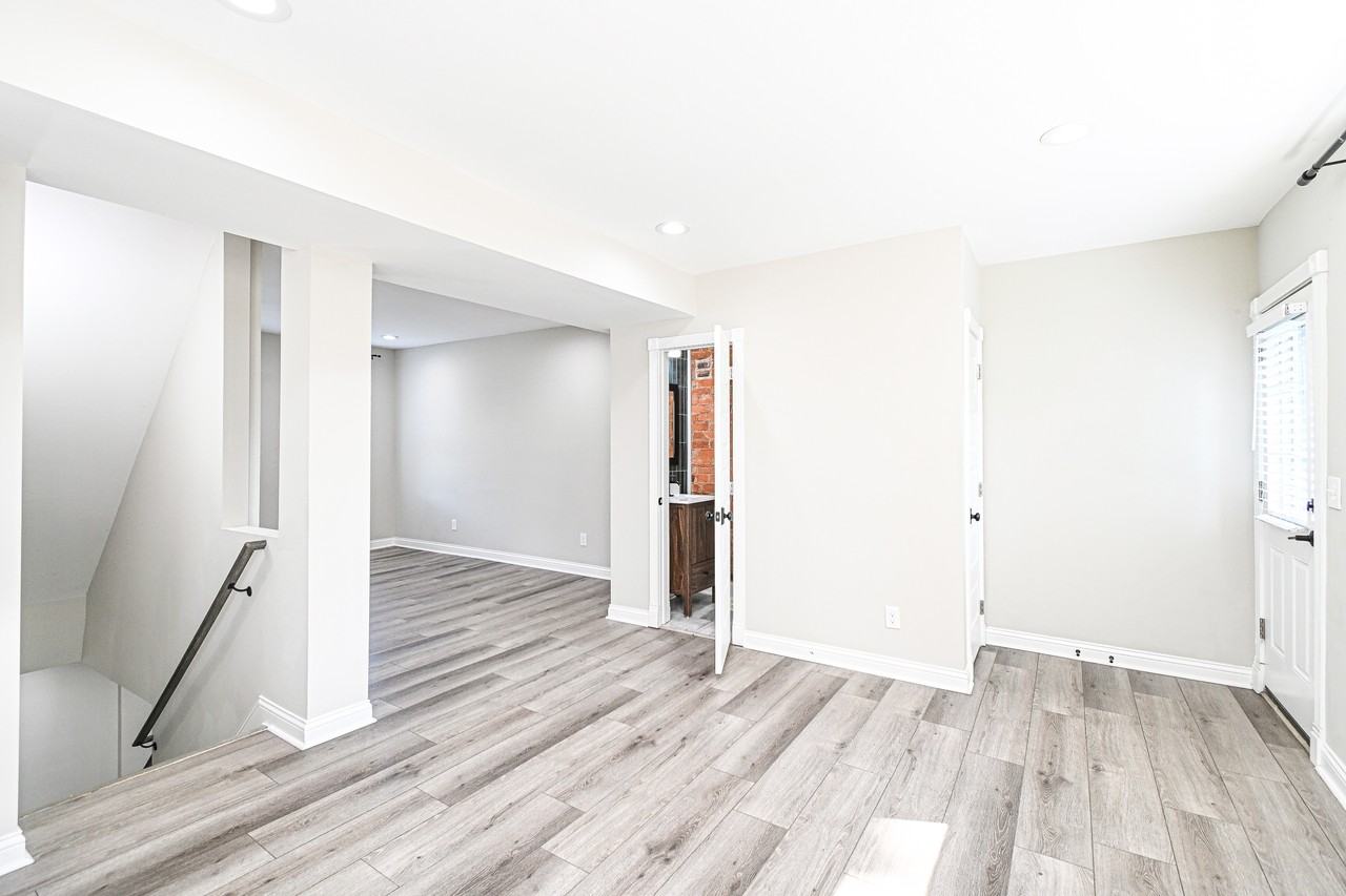 2823 Ashland Avenue - Photo 7 of 40