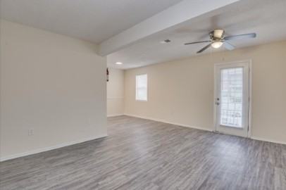 San Sebastian Apartments - Photo 3 of 15