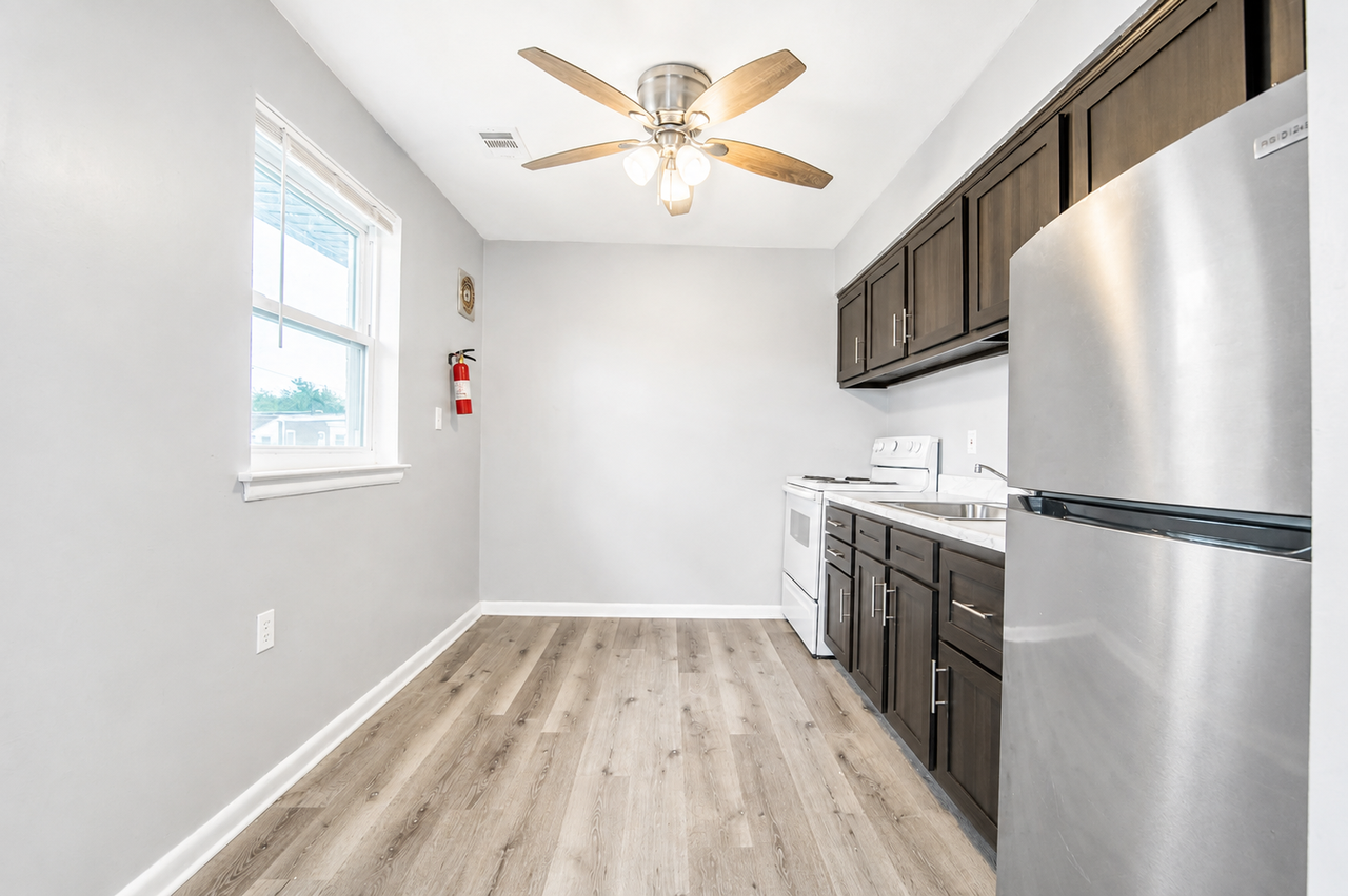 2601 Jefferson Street - Photo 2 of 8