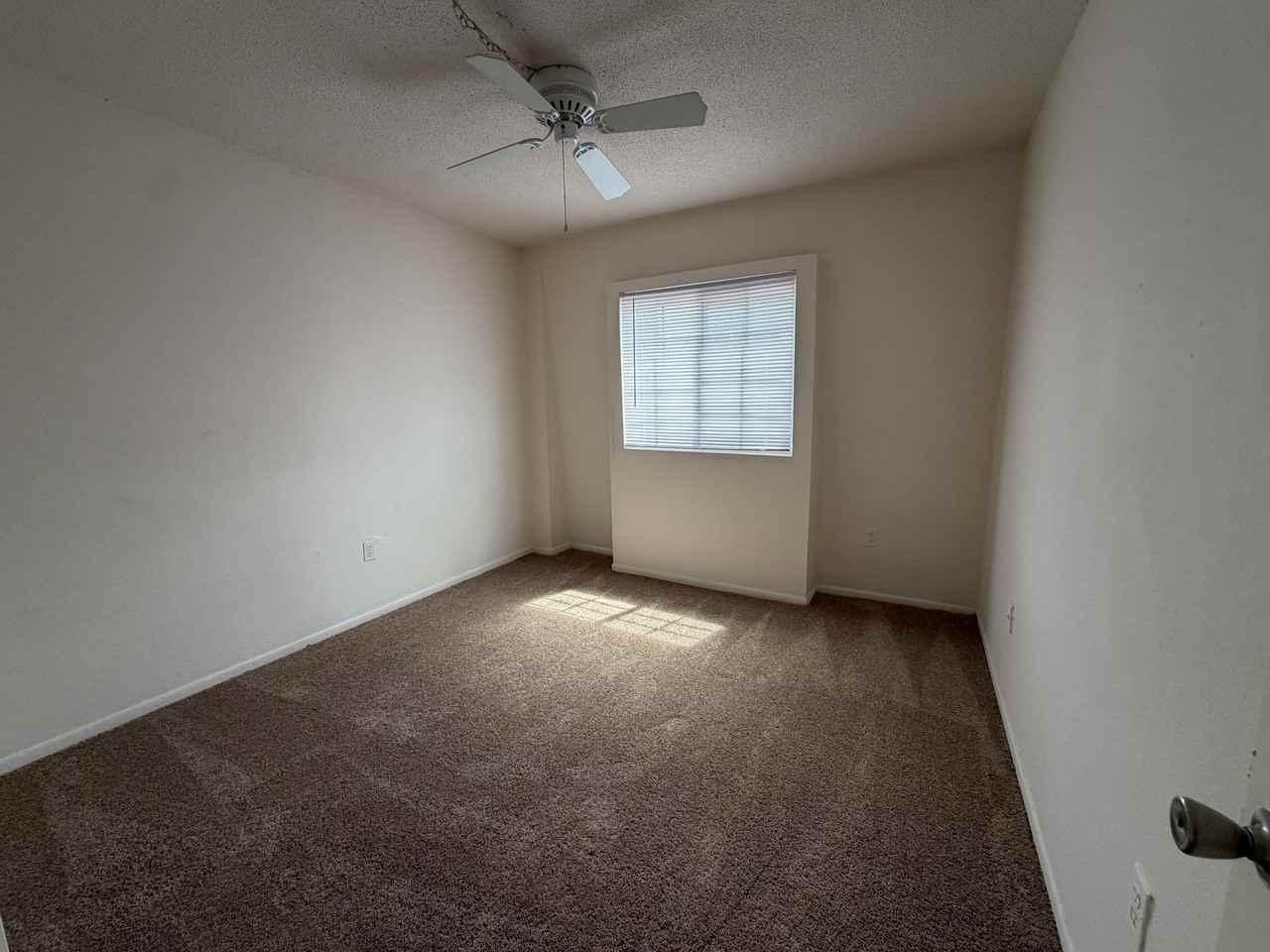 Sumerset Apartments - Photo 4 of 42