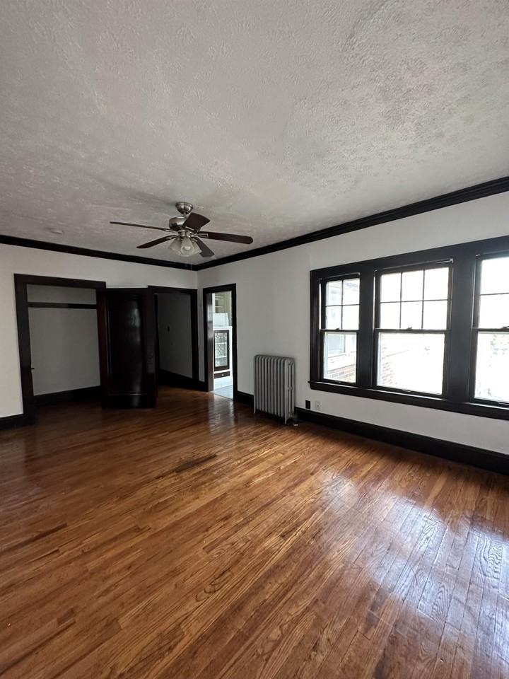 1442 West 101st Street - Photo 2 of 23