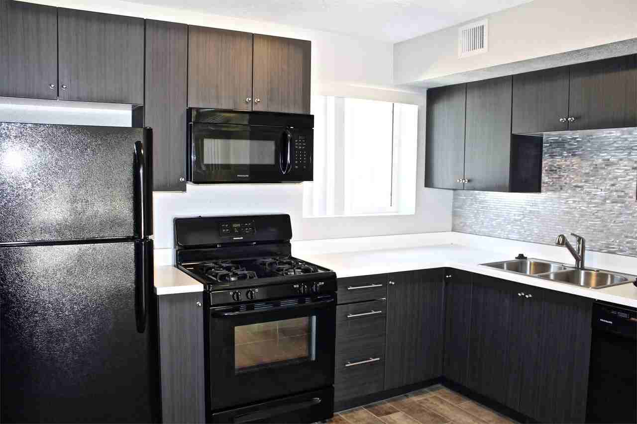 326 West Earll Drive NEW - Photo 4 of 29