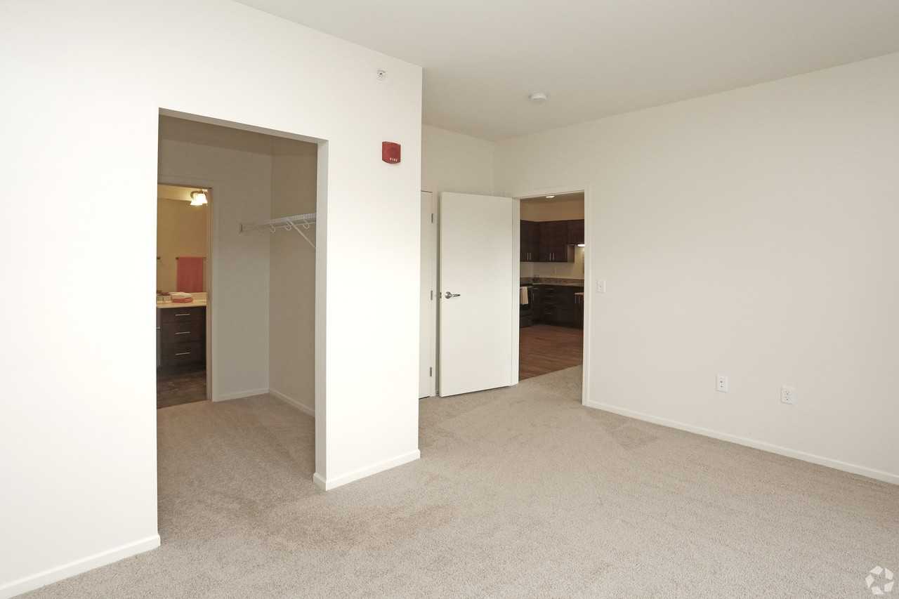 Cascade Apartments - Photo 3 of 38