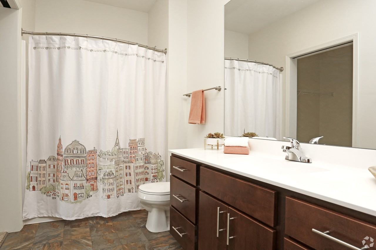 Cascade Apartments - Photo 7 of 38