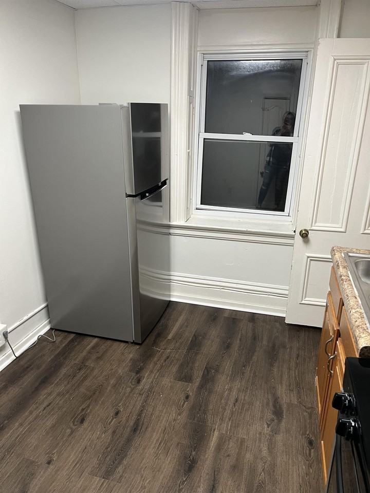 445 N Grant Street - Photo 2 of 7