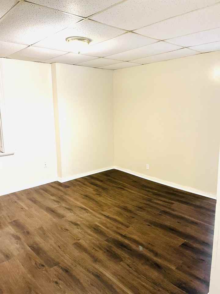 445 N Grant Street - Photo 5 of 7
