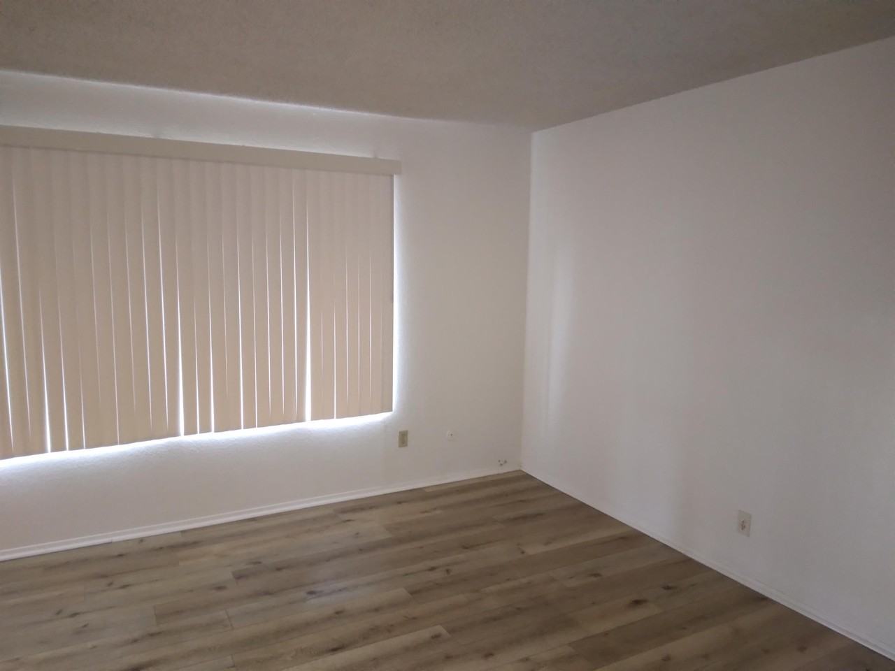 46th Street Villas - Photo 4 of 40