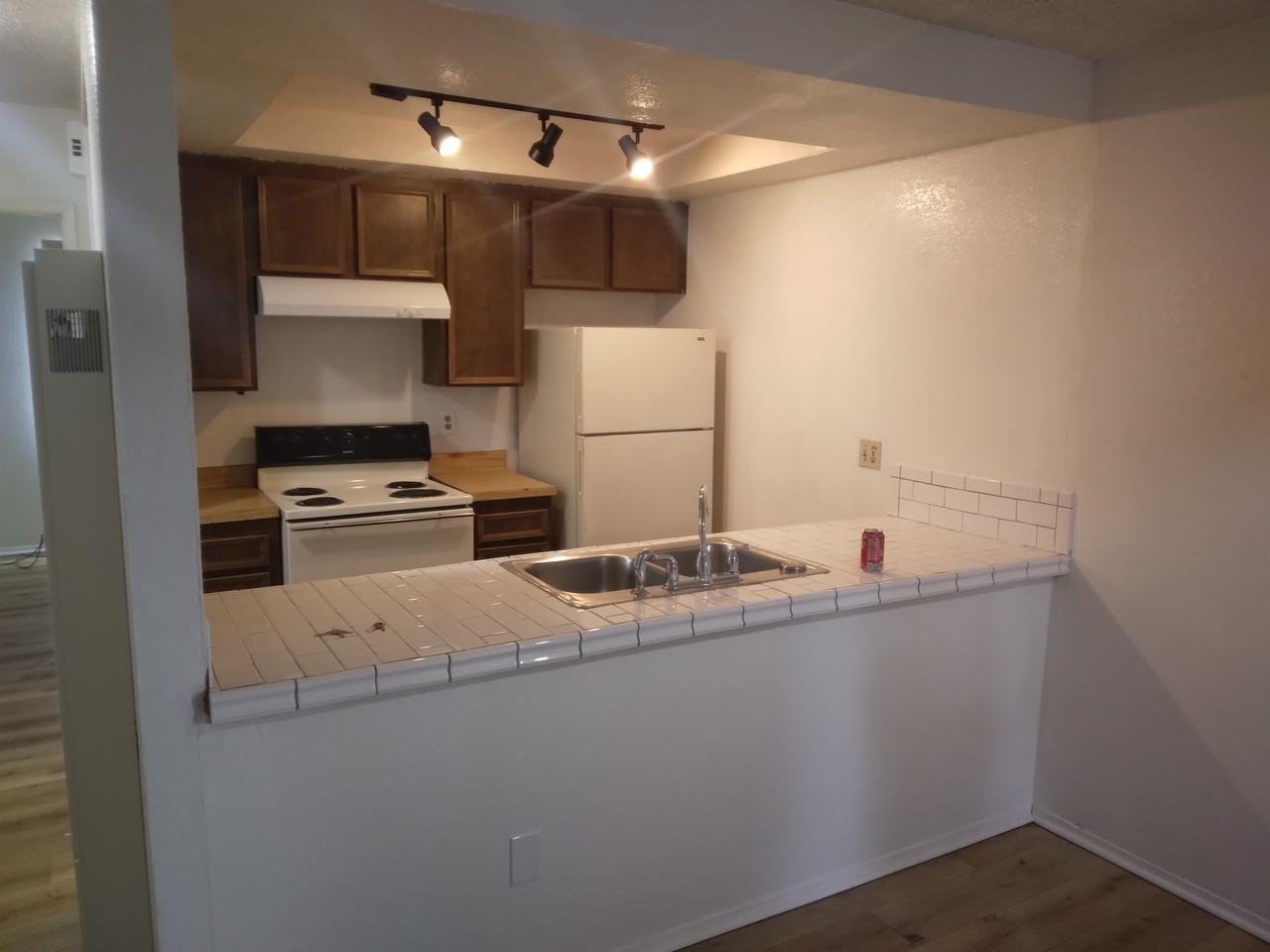 46th Street Villas - Photo 5 of 40