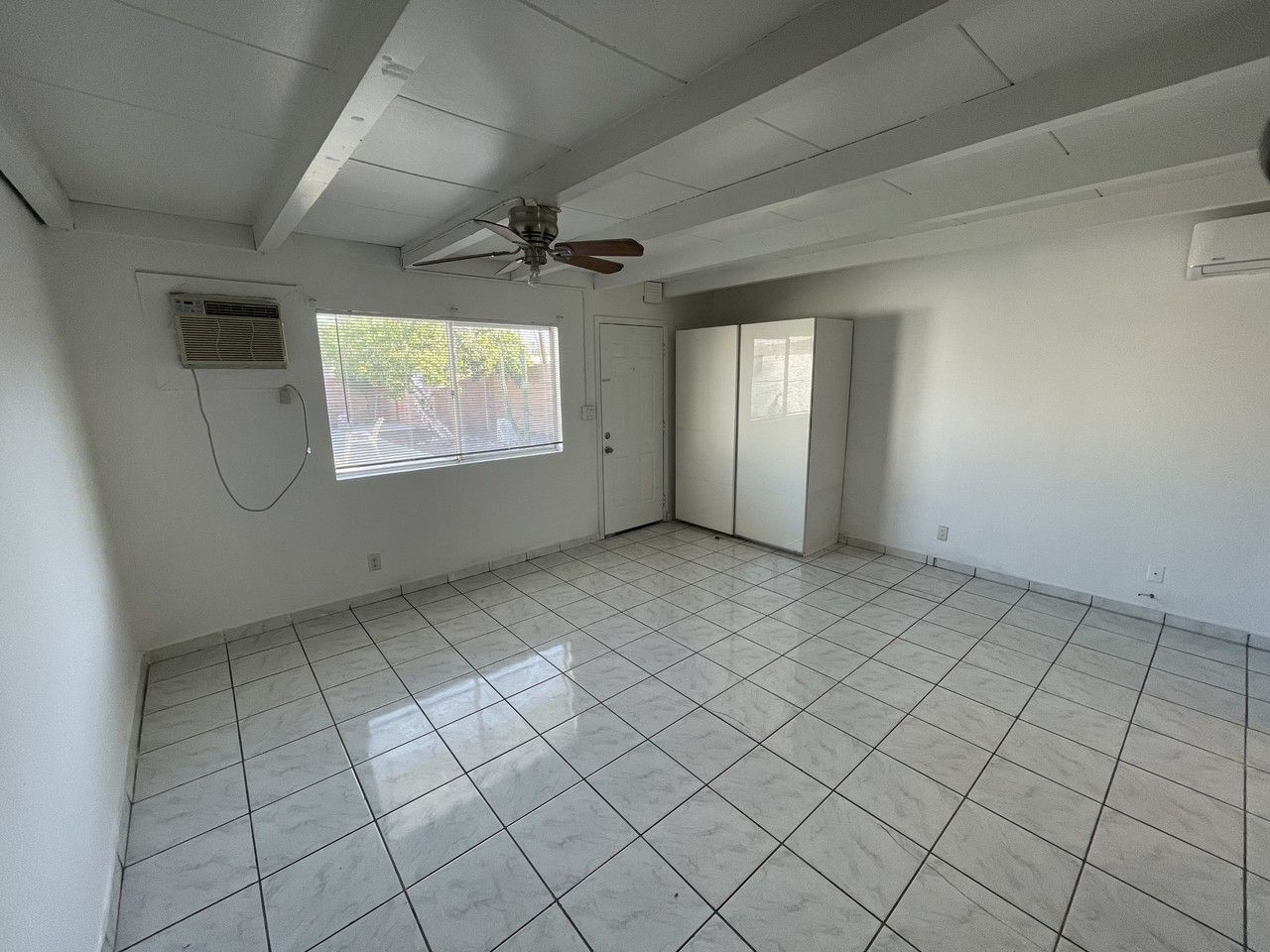Desert View Villas - Photo 4 of 39