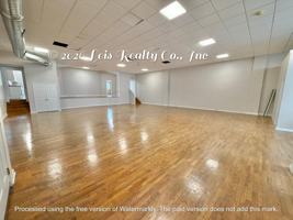 featured image of 7 E Main St