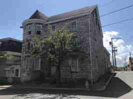 featured image of 200 E King St