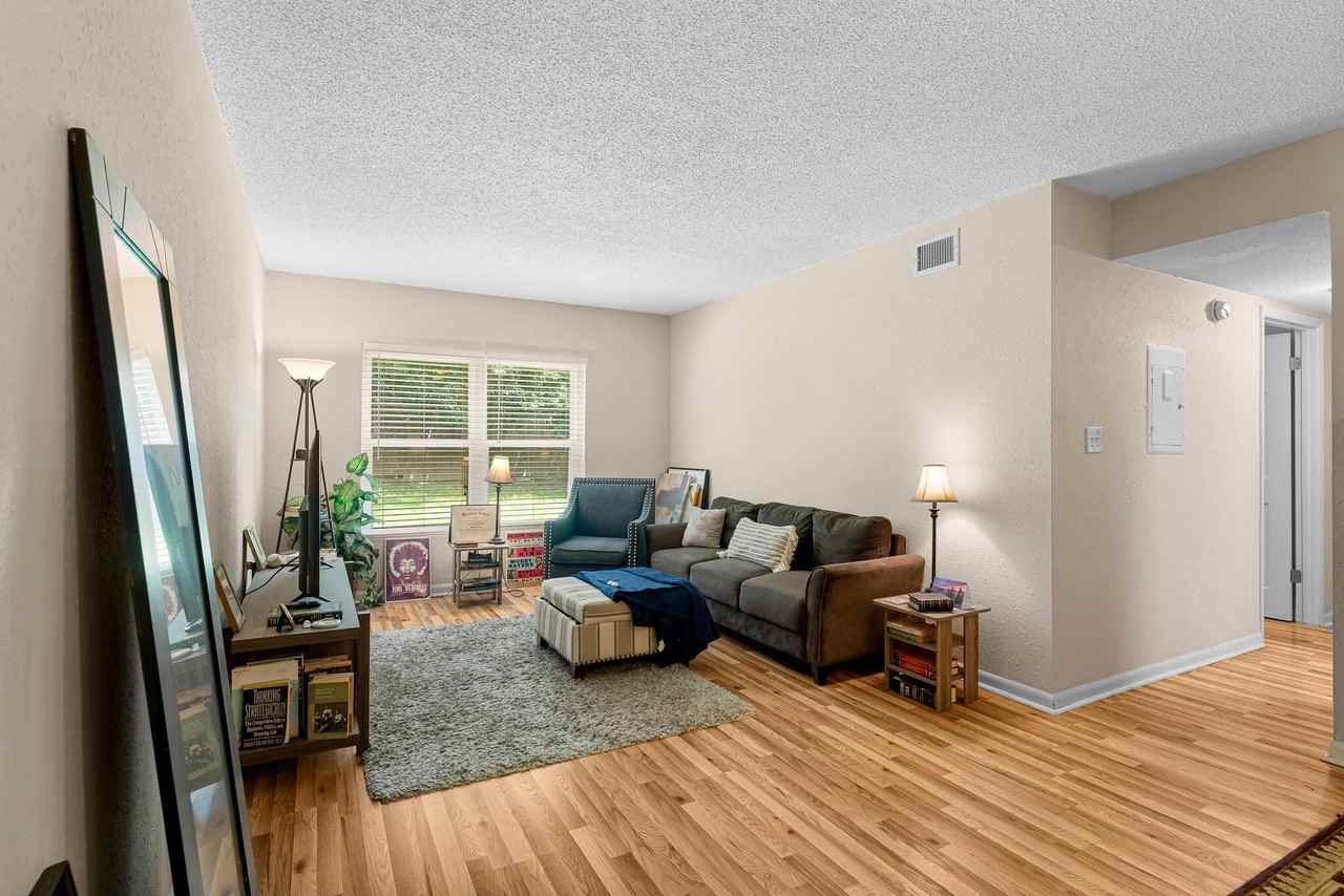 Deerwood Lane - Photo 3 of 11