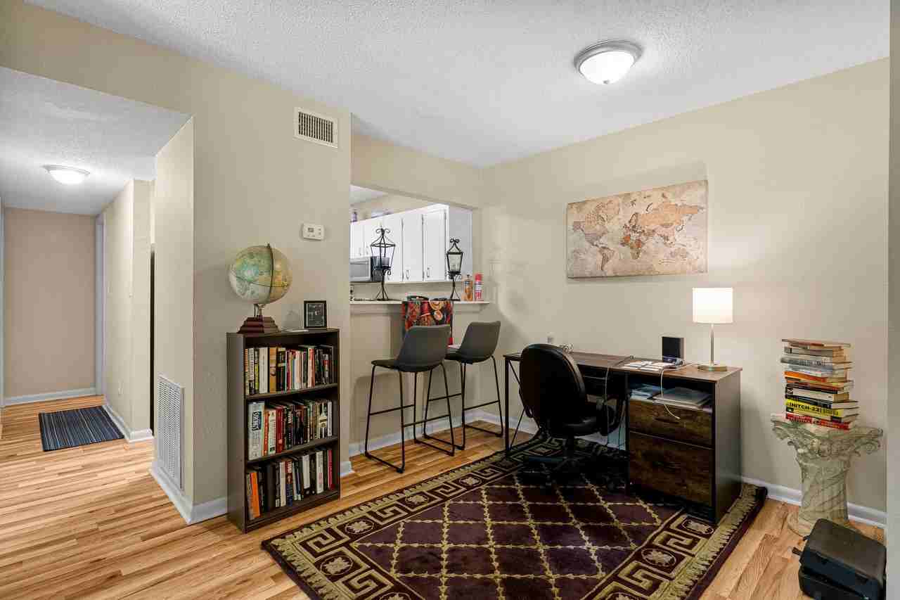 Deerwood Lane - Photo 5 of 11
