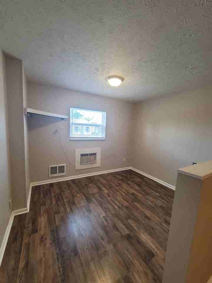 18 South Main Street - Photo 5 of 13