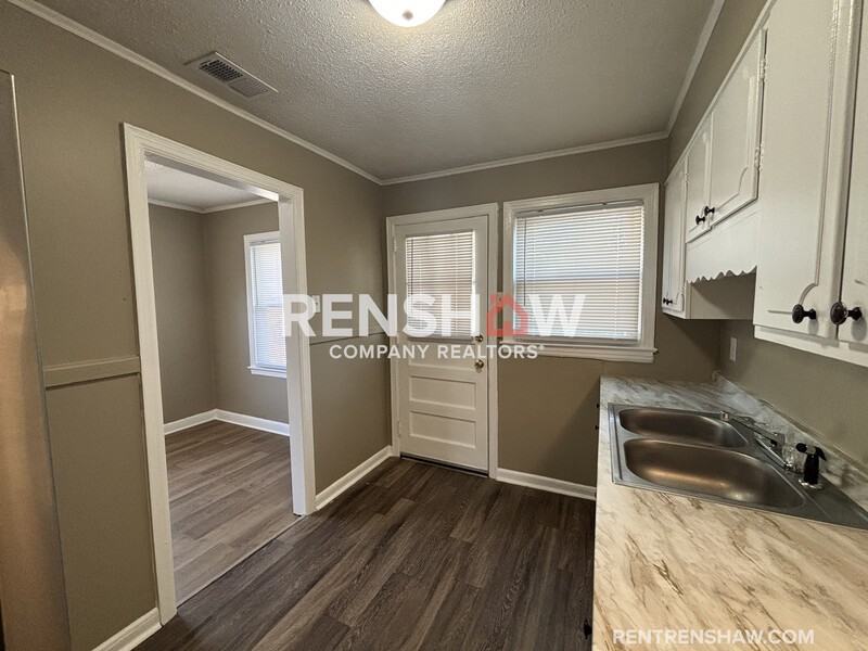 920 Isabelle St - Photo 6 of 14