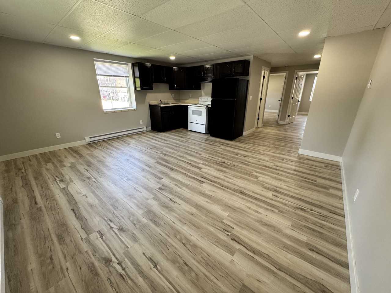 1109 South Main Street - Photo 4 of 40