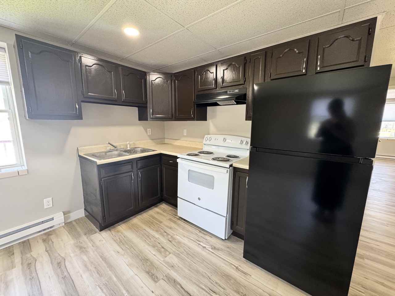 1109 South Main Street - Photo 5 of 40