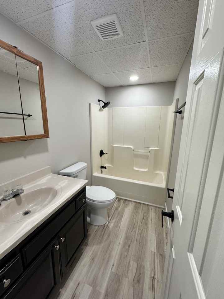 1109 South Main Street - Photo 6 of 40