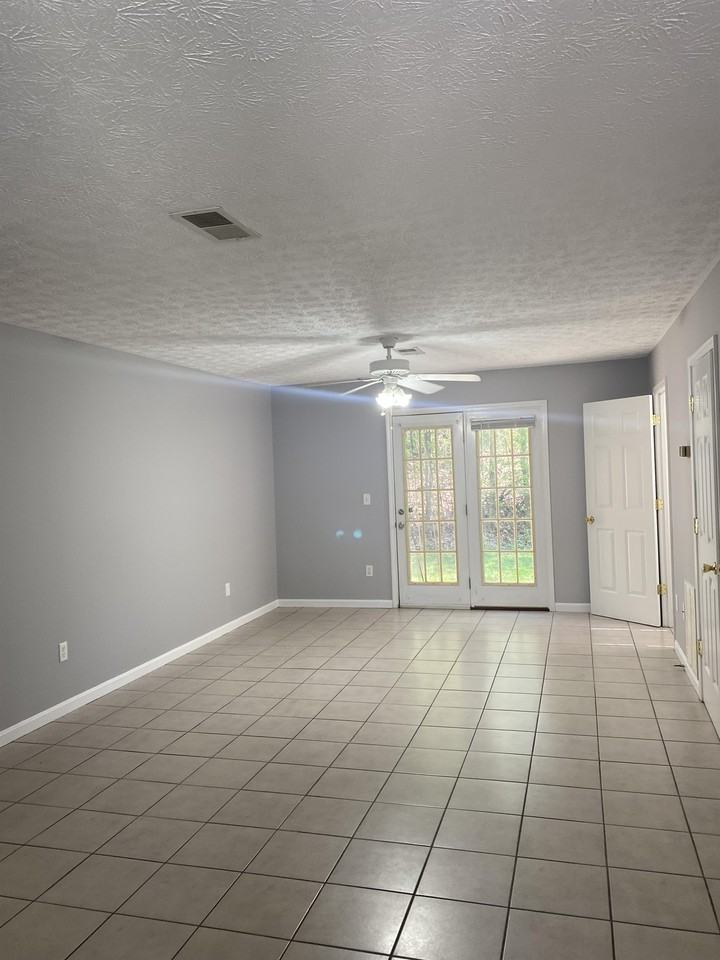 113 Ash Ct - Photo 2 of 13