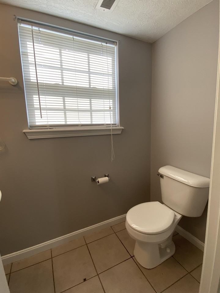 113 Ash Ct - Photo 4 of 13