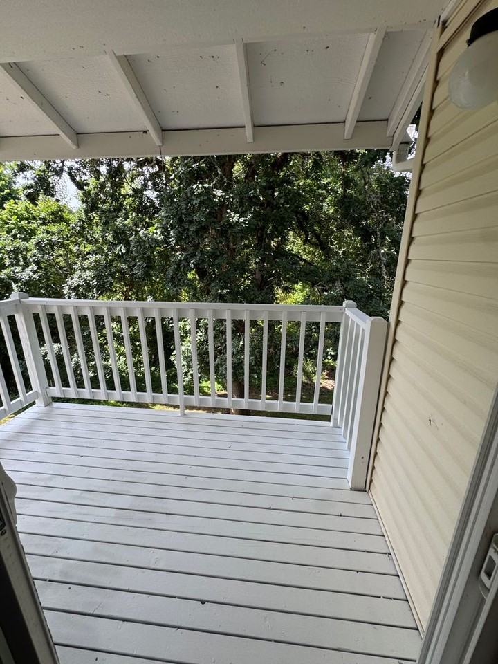 020-Creekside Apartments - Photo 2 of 33